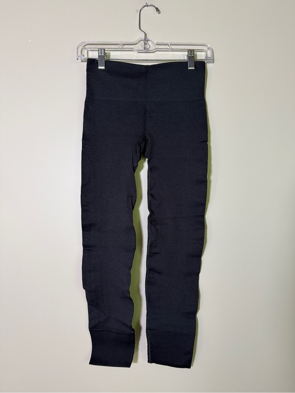 Lululemon Ebb To Street Tight Seamless Ribbed Cuff Heathered Deep Coal 4 NWOT